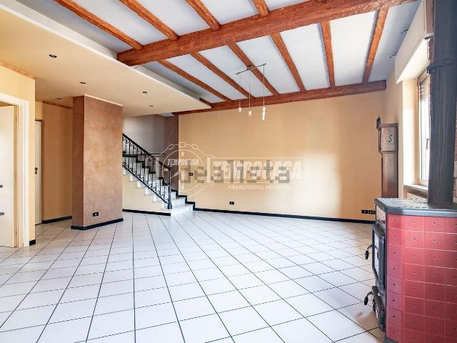Appartamento in vendita di 116 m² in Via Roma, 66