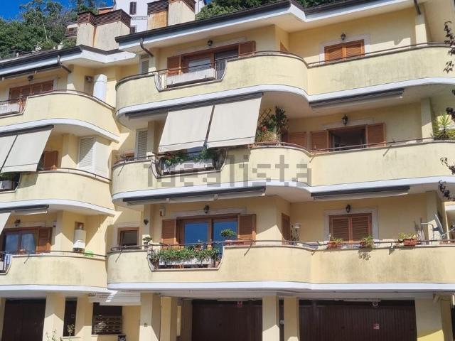Appartamento in vendita di 116 m² in Via Roma, 81