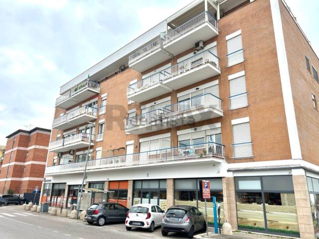 Appartamento in vendita di 116 m² in Via Vittorio Bachelet, 66