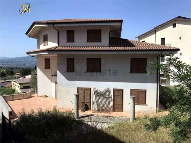 Appartamento in vendita di 116 m² in Lungomare G. Matteotti