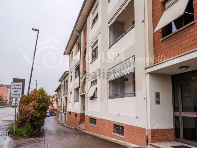 Appartamento in vendita di 116 m² in Strada della Cisa, 39