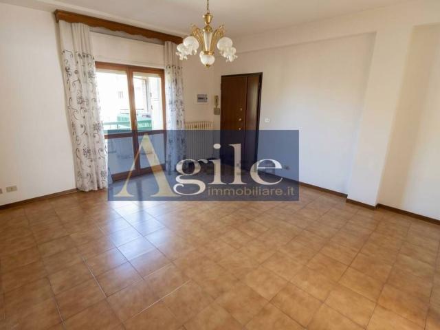 Appartamento in vendita di 117 m² in Via Cosenza, 43