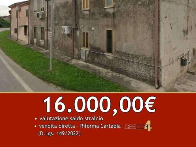 Appartamento in vendita di 117 m² in Via Casette