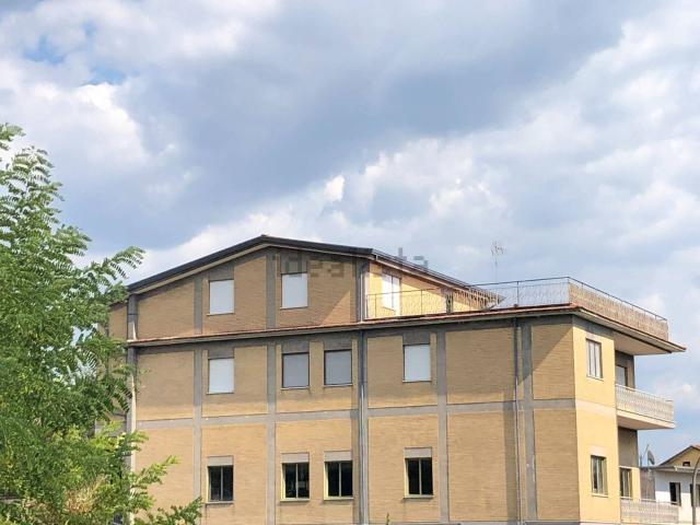 Appartamento in vendita di 117 m² in Via Casilina Sud, 87