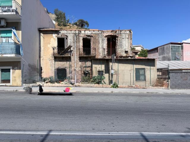 Appartamento in vendita di 117 m² in Via Crotone, 27