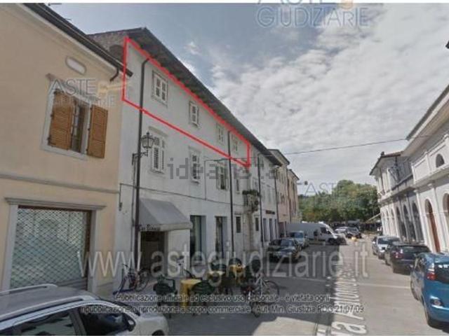 Appartamento in vendita di 117 m² in Via Antonio Bergamas, 8