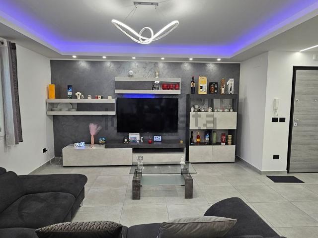 Appartamento in vendita di 117 m² in Via Antonio Gramsci, 13
