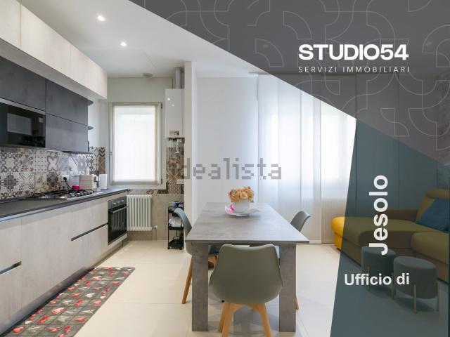 Appartamento in vendita di 117 m² in Via Andrea Bafile, 340