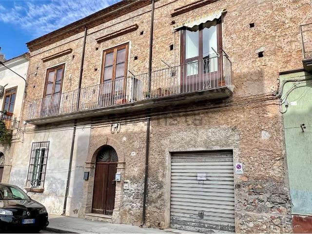 Appartamento in vendita di 117 m² in Via Alberto D&apos Alessandria, 40