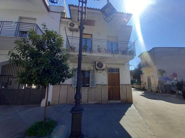 Appartamento in vendita di 117 m² in Via Alcide de Gasperi