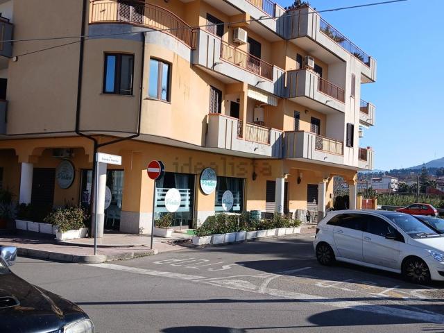 Appartamento in vendita di 117 m² in Via B. Caputo, 52