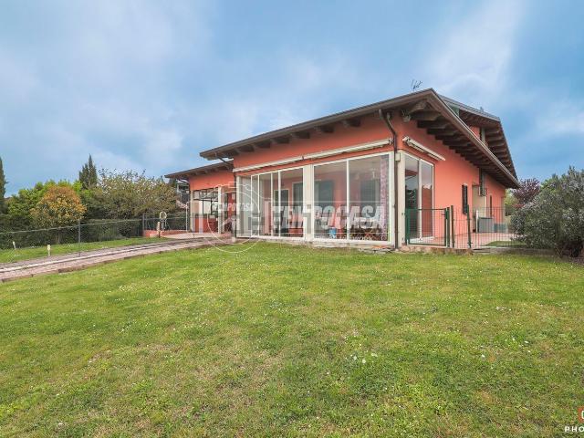 Appartamento in vendita di 117 m² in Via Garibaldi