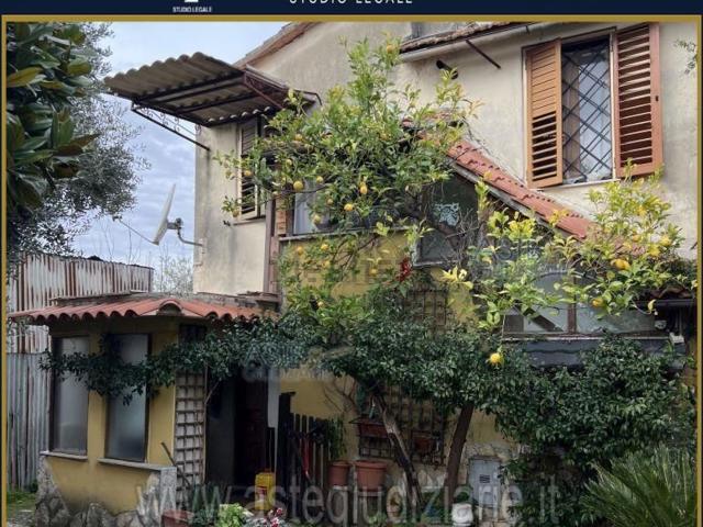 Appartamento in vendita di 117 m² in Via Giustiniano, 9