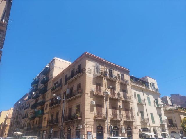 Appartamento in vendita di 117 m² in Via Giacomo Cusmano, 9