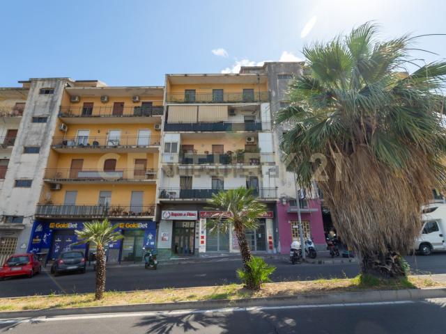 Appartamento in vendita di 117 m² in Via Giovanni da Verrazzano, 160