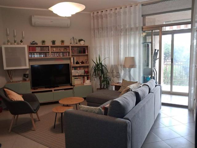Appartamento in vendita di 117 m² in Via Giovanni Evangelista Di Blasi, 91
