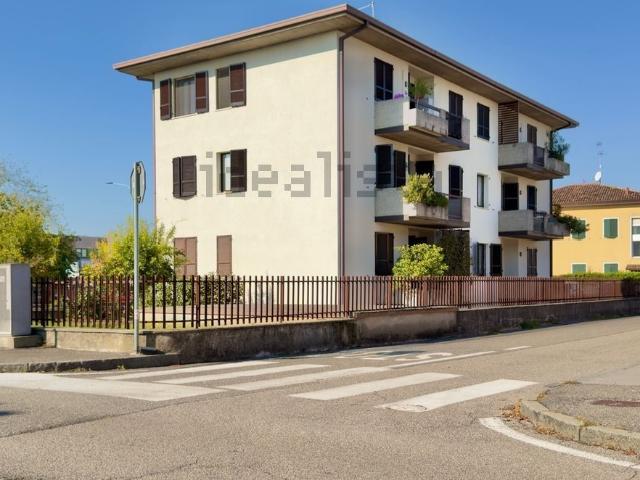 Appartamento in vendita di 117 m² in Via Don Lorenzo Milani, 1