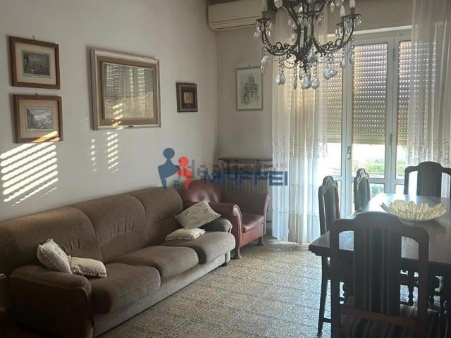 Appartamento in vendita di 117 m² in Via degli Ontani