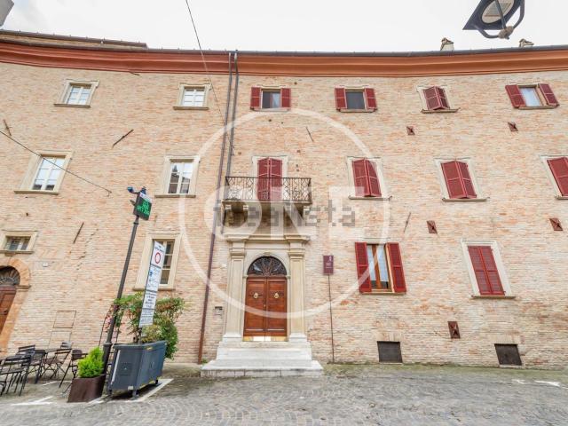 Appartamento in vendita di 117 m² in Via del Corso, 61
