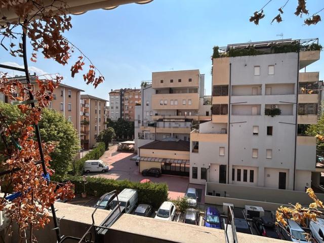 Appartamento in vendita di 117 m² in Via K. Adenauer