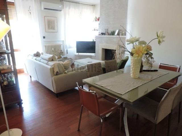 Appartamento in vendita di 117 m² in Via Oslavia