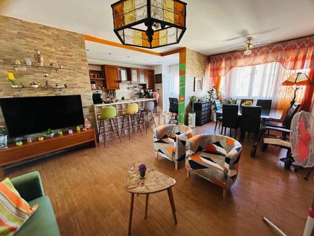 Appartamento in vendita di 117 m² in Via Leoncavallo, 7