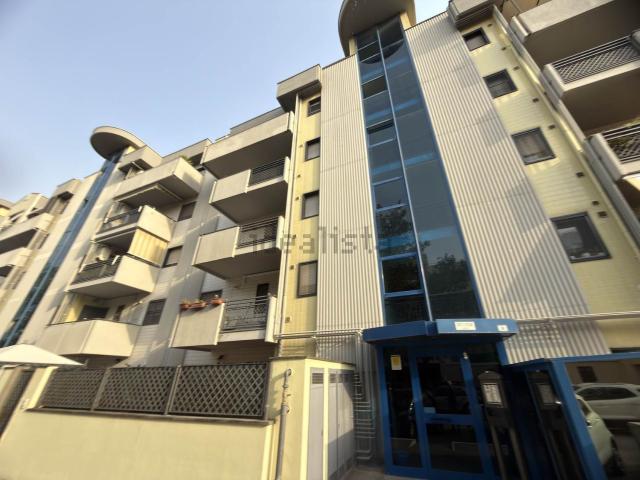 Appartamento in vendita di 117 m² in Via Luigi Imperati, 8