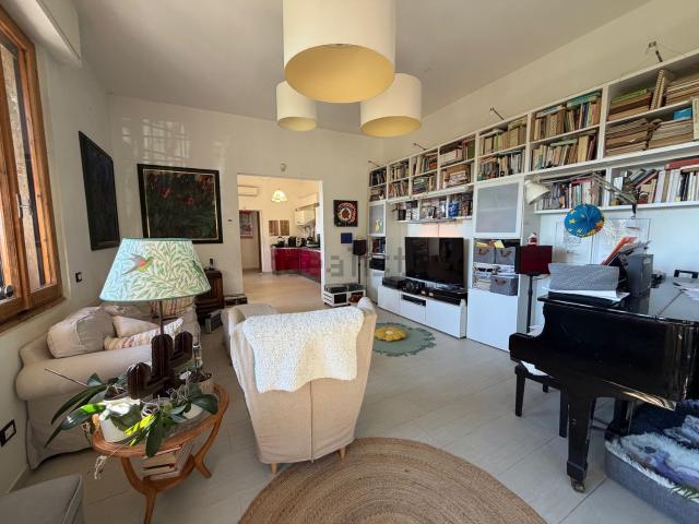Appartamento in vendita di 117 m² in Via Montebuoni