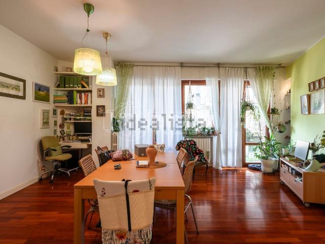 Appartamento in vendita di 117 m² in Via Mario Batà