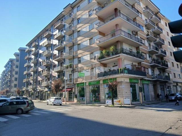 Appartamento in vendita di 117 m² in Via Nicola Serra, 109