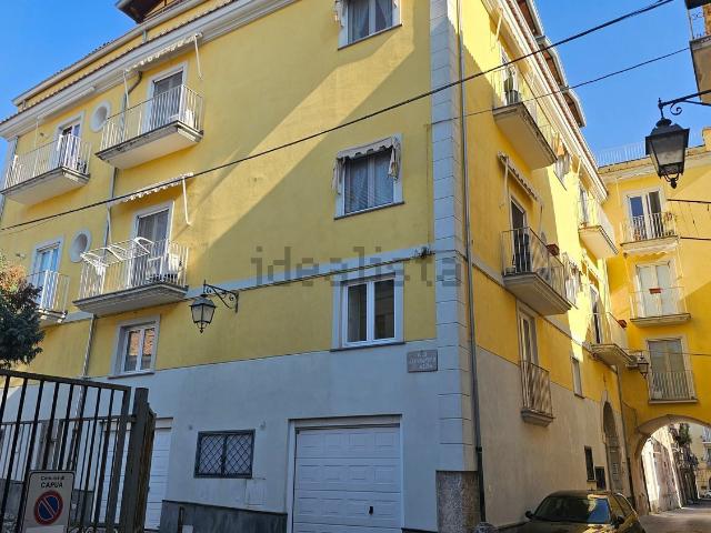 Appartamento in vendita di 117 m² in Via San Michele a Corte, 25