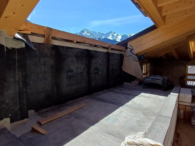 Appartamento in vendita di 117 m² in Via Sandro Bonicelli