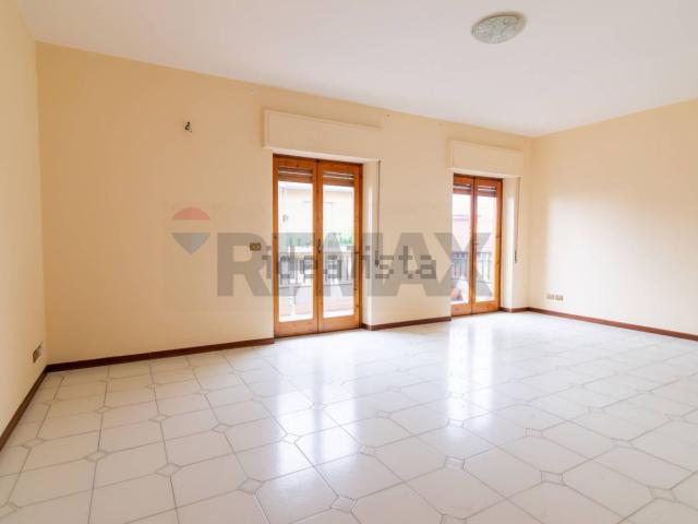 Appartamento in vendita di 117 m² in Via Sciarelle, 170