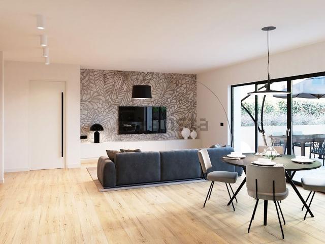 Appartamento in vendita di 117 m² in Via Stazione