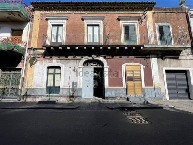Appartamento in vendita di 194 m² in Via Roma
