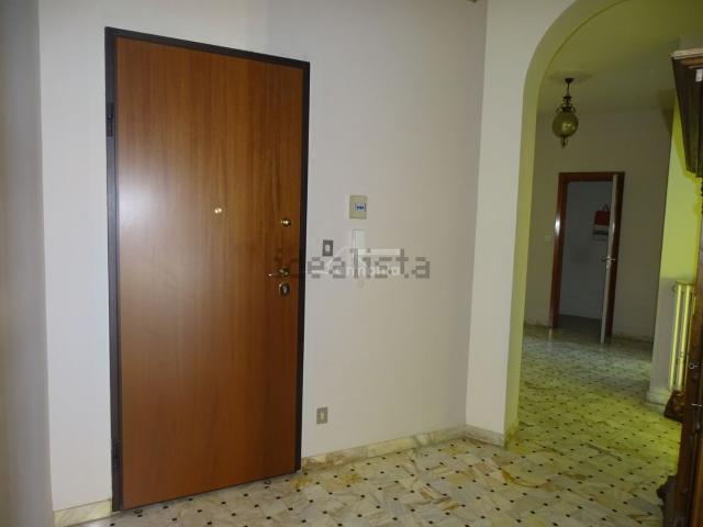 Appartamento in vendita di 117 m² in Via Teologo E. Frasca, 8