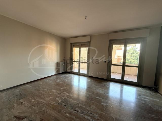 Appartamento in vendita di 117 m² in Via Valence, 11