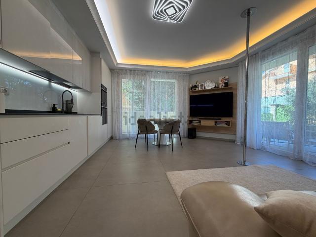Appartamento in vendita di 117 m² in Viale Zurigo