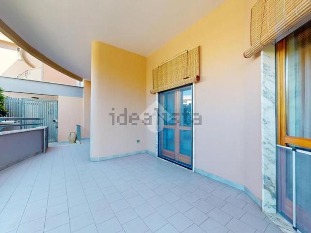 Appartamento in vendita di 117 m² in Viale Madre Teresa di Calcutta