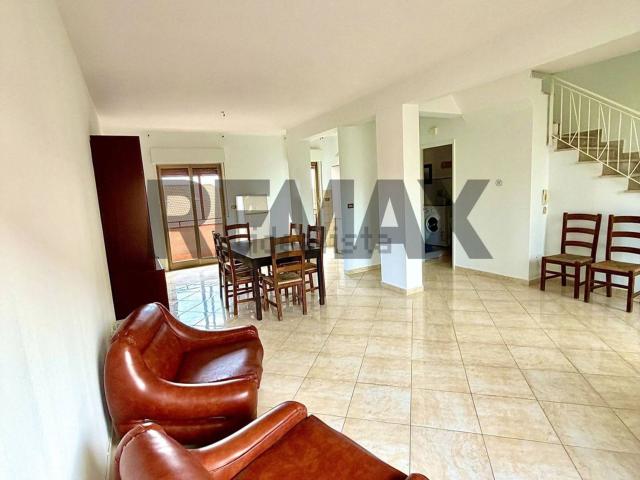 Appartamento in vendita di 130 m² in Contrada San Biagio, 1