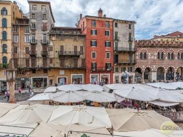 Appartamento in vendita di 117 m² in Piazza Erbe, 10