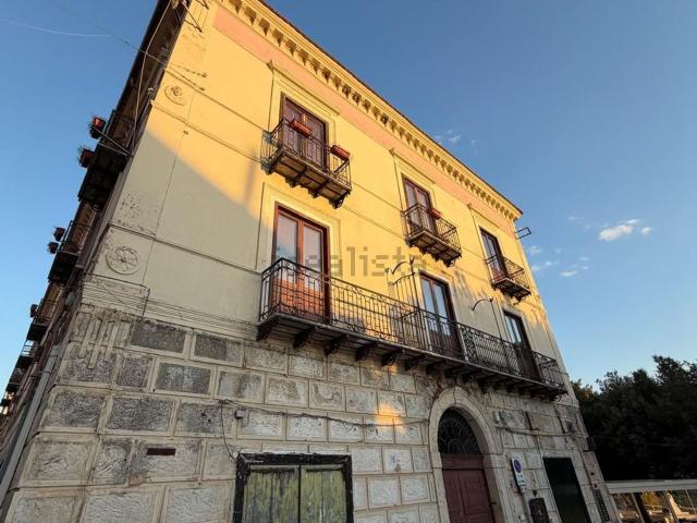 Appartamento in vendita di 117 m² in Piazza Tempone