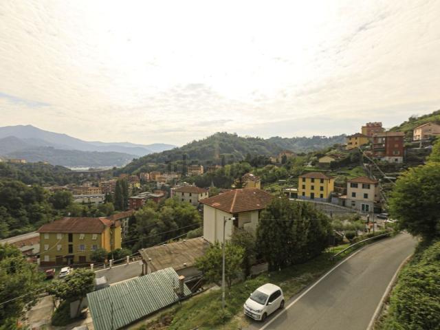 Appartamento in vendita di 117 m² in Salita alla Guardia, 41