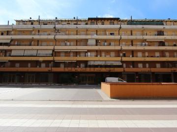 Appartamento in vendita di 118 m² in Via Costantino Rozzi, 7
