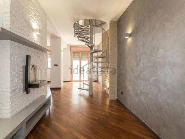 Appartamento in vendita di 118 m² in Via Cesare Battisti, 40