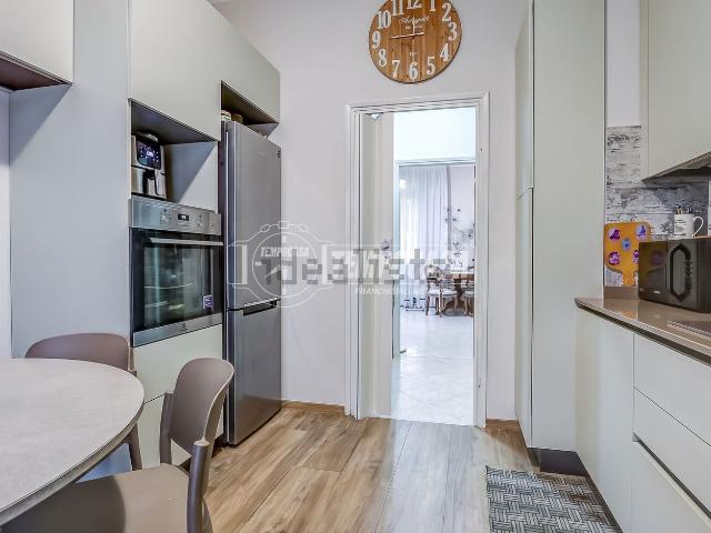 Appartamento in vendita di 118 m² in Via A. Locatelli, 17