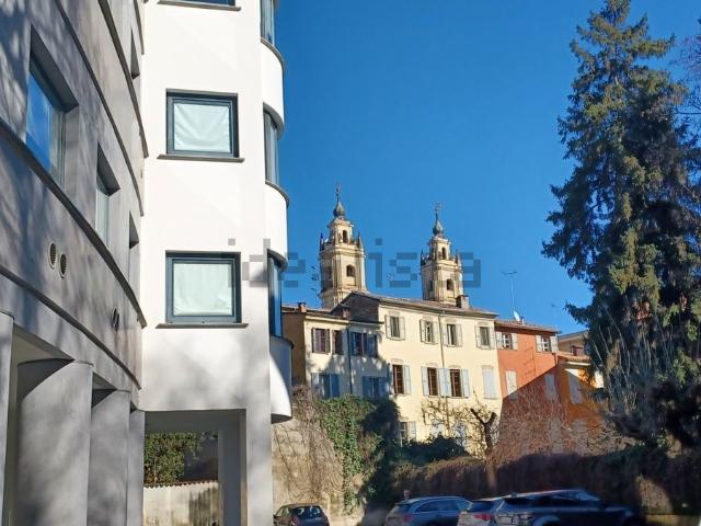 Appartamento in vendita di 118 m² in Via Antonio Cocconcelli