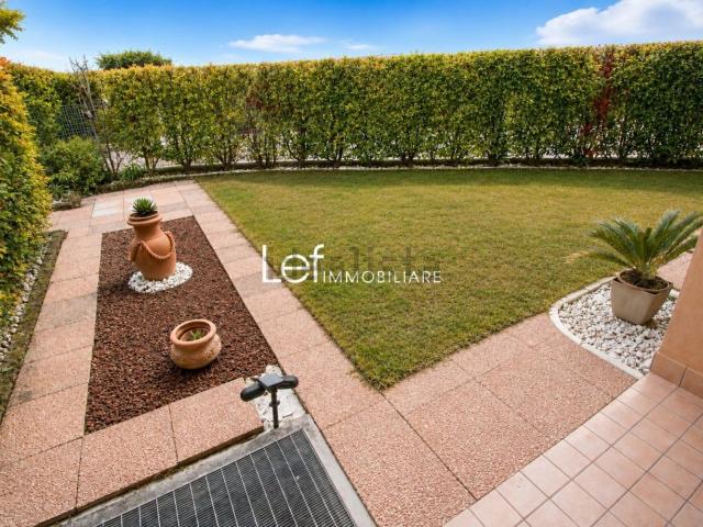 Appartamento in vendita di 118 m² in Via Antonio Canova