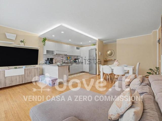 Appartamento in vendita di 118 m² in Via G. Mocchegiani, 2