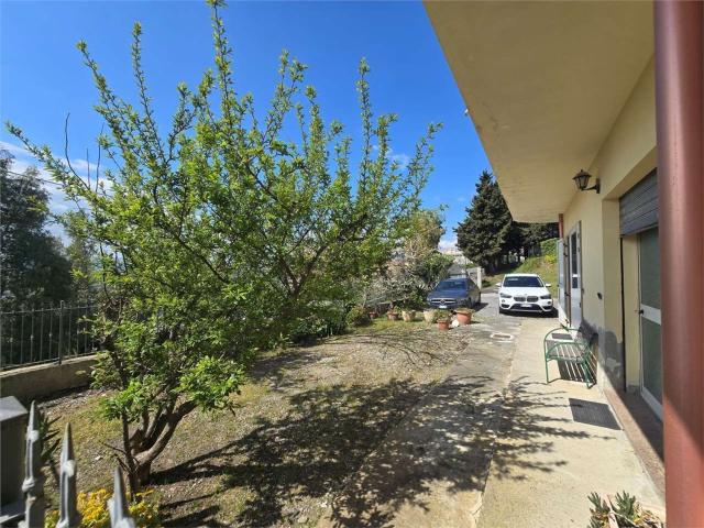 Appartamento in vendita di 118 m² in Via Giuseppe Sorbilli, 8